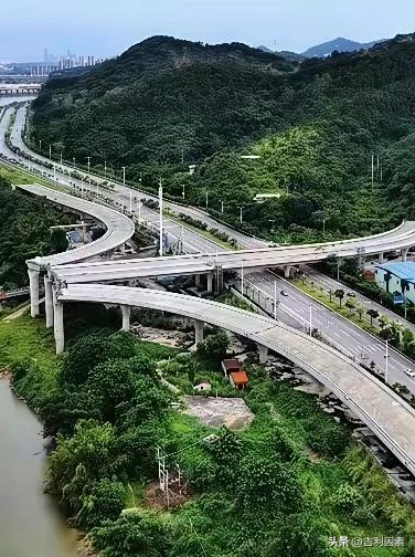 超前与浮夸