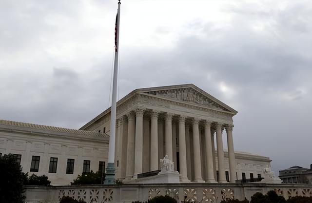 特朗普的谎言，拟对欧洲征收高额关税	，关税威胁背后有什么原因？