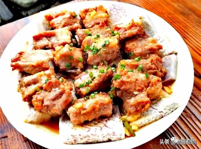 莲华山居隐诗意