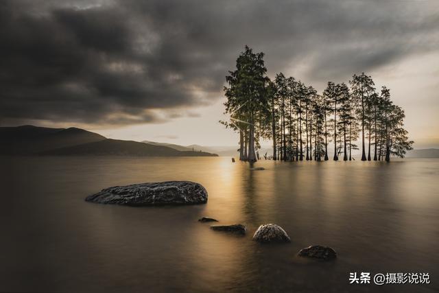 中国醉美地标集：贡嘎雪山、九寨沟、洱海、鸣沙山、万佛塔