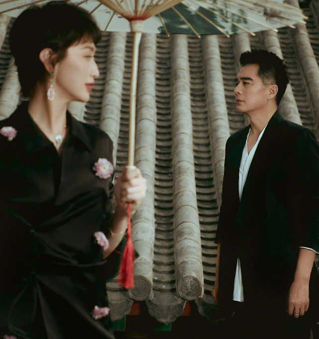 何晴去世30天，儿子许何终于发声，字字催泪，才知许亚军有多体面