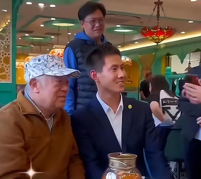 83岁高明的近况：自儿子高亮去世后，儿媳已成他和妻子的晚年依靠