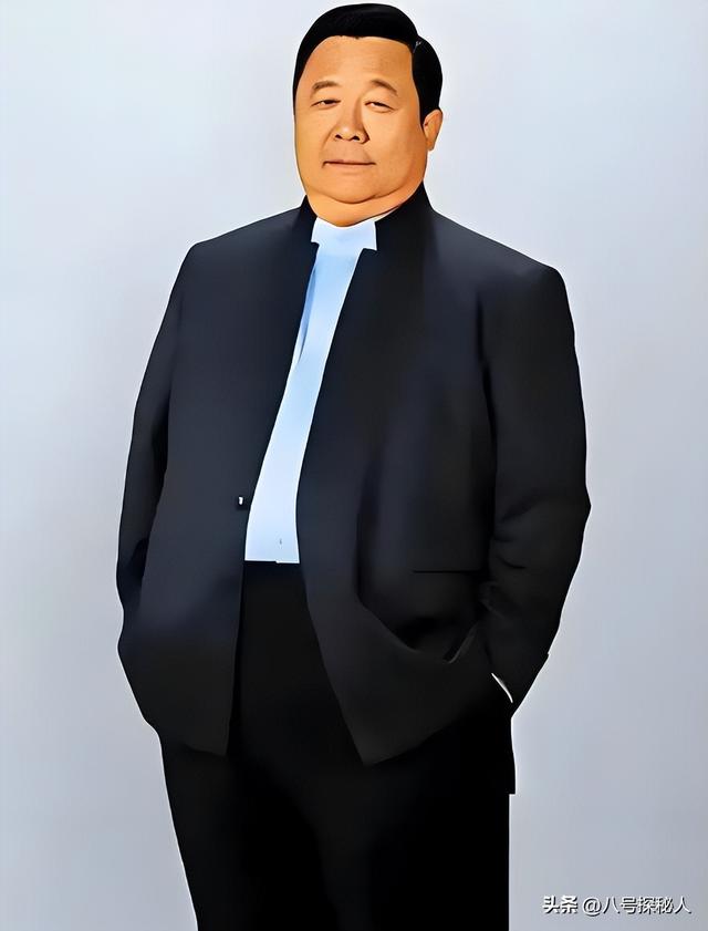出名后出轨保姆、气死原配，如今77岁的他晚景凄凉，子女与其割席