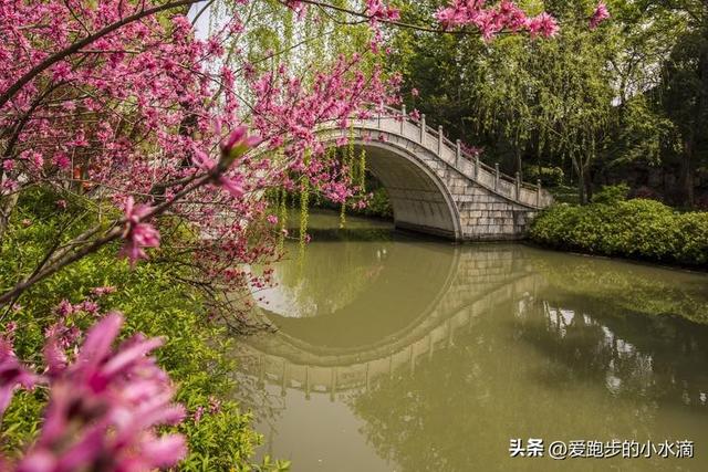 瘦西湖：一条河流的美学历险