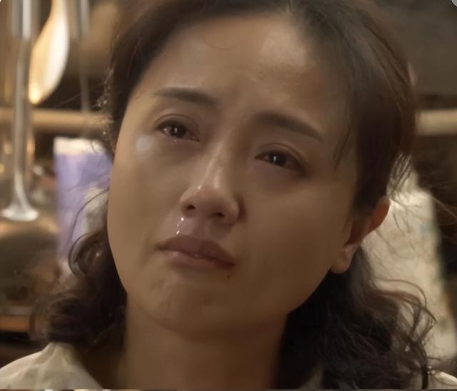 离过年不到2月，52岁辛柏青高调传出喜讯	，朱媛媛终于可以放心了