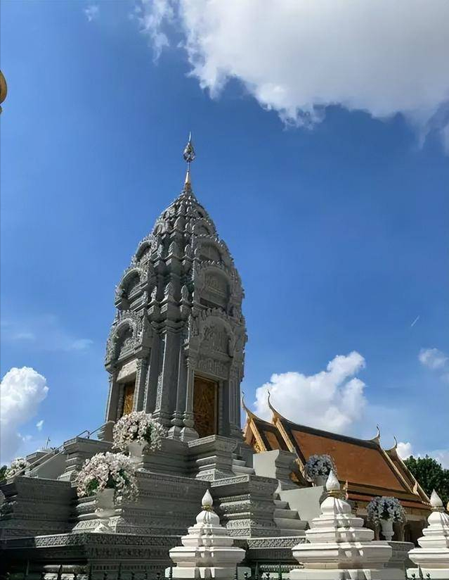 比缅北更恐怖！曾经的旅游胜地，如今黄赌毒俱全，性交易随处可见