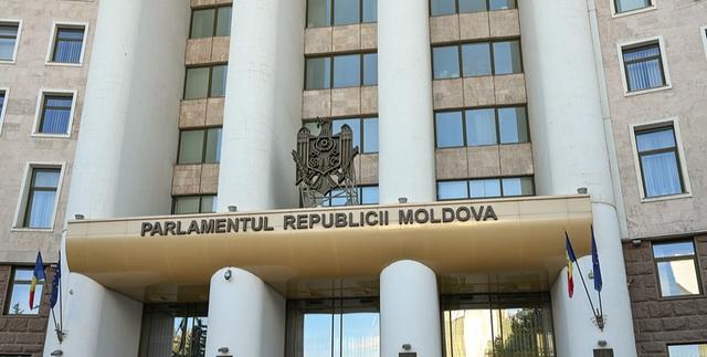 摩尔多瓦政坛大乱，亲欧派作死挑衅俄罗斯，普京怒斥：不想活直说