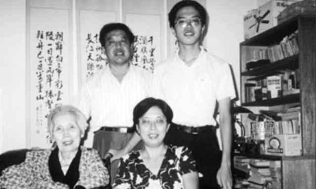 与戴笠偷情背着丈夫打胎的“杭州第一美人”，私房照曝光美人相貌