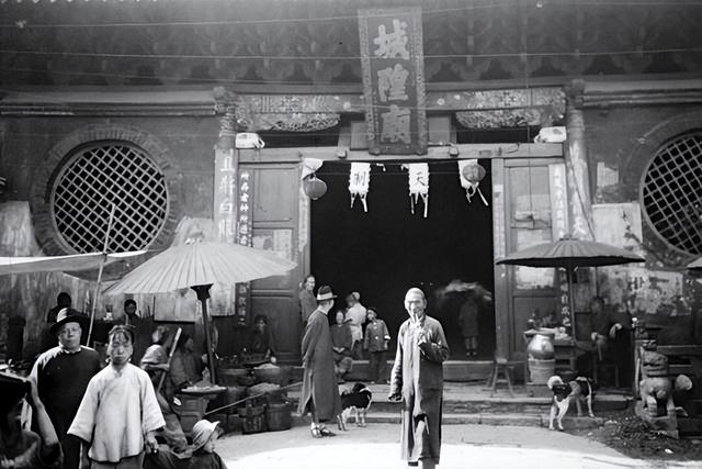 1930年的昆明风景 雄奇瑰丽的近日楼