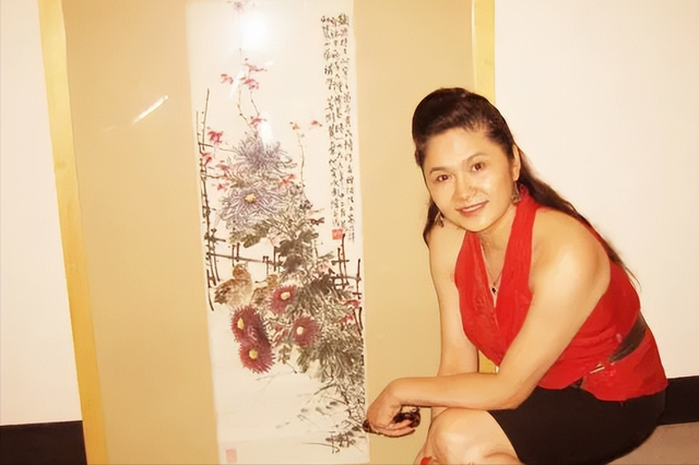 80年代家喻户晓的女演员，嫁给军委副主席儿子，离婚后混得如何？