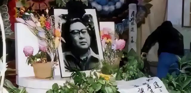 他只活了42岁，一生妻离子散	，兄弟反目，却被数亿人奉为精神导师