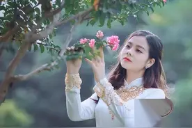 接吻时，如果男生的手触碰你这三个地方，那他绝对是“情场老手”图片