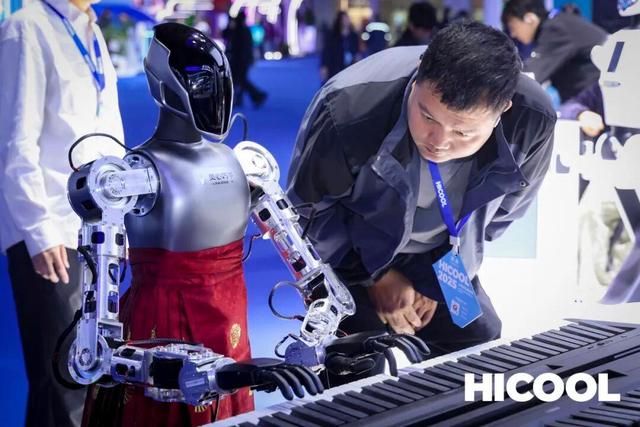 直击HICOOL 2025海淀展区！AI生活照进现实