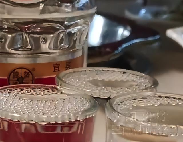 男子酒驾身亡家属索赔10名同饮者，聚会组织者赔偿11万！律师：醉酒驾驶，主要过错在于当事人