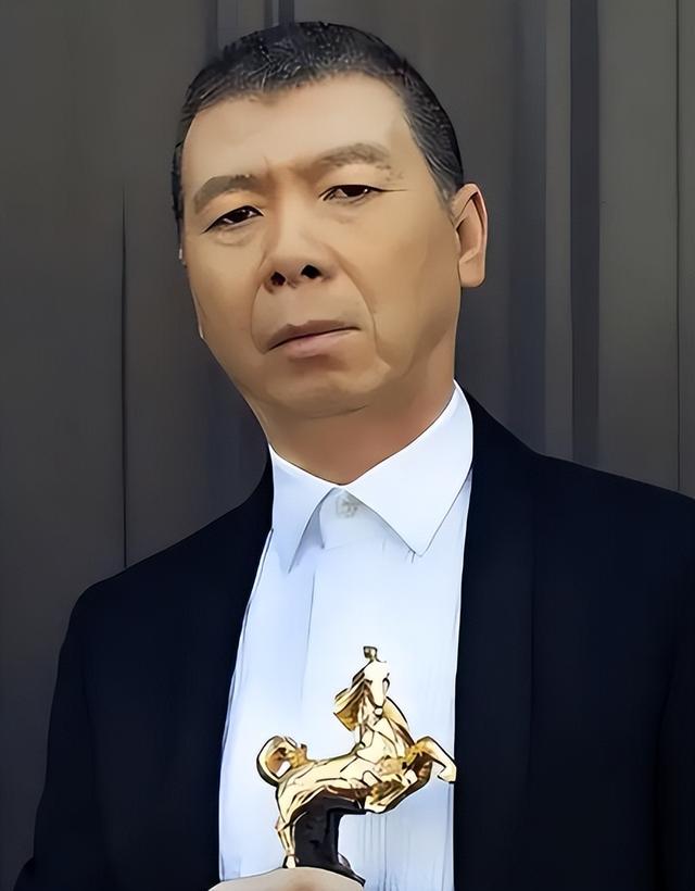 和徐帆离婚传闻真相大白仅2个月，冯小刚近况曝出，一点都不意外