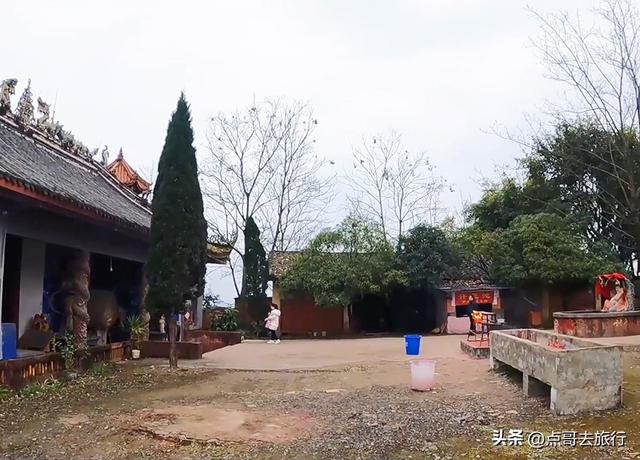 成都龙泉驿海拔最高的寺庙，神秘中透着苍凉，不要门票！