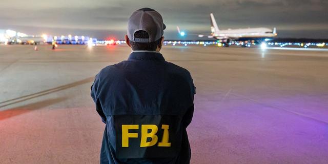 一架美国专机飞抵北京	，特朗普派心腹上门，中方表示最大诚意