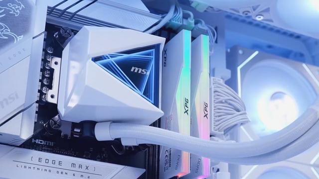 四万才算起步价！等等党的2025旗舰级主机这么装就对了