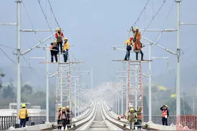 新进展！泸州到重庆高铁30分钟飚拢倒计时图片