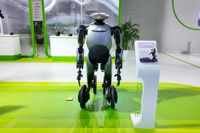 广汽机器人亮相2025世界机器人大会，科技盛宴亮点纷呈