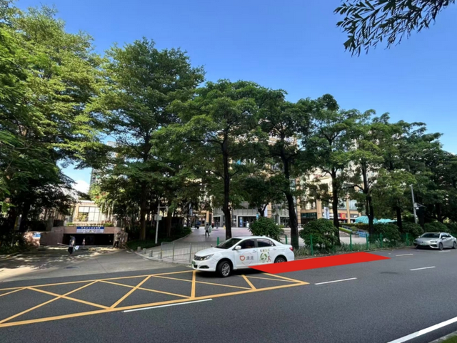 公园逛累了？免费接驳巴士来啦！直达商圈无缝衔接！