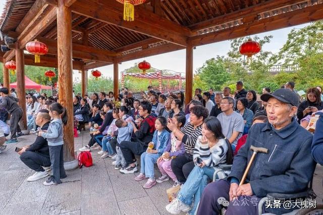 洪洞大槐树景区30余场表演嗨翻国庆假期