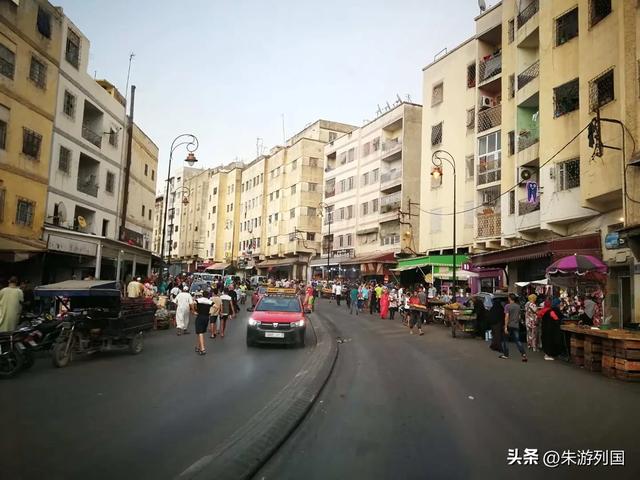 从马拉喀什到菲斯，一场色彩与信仰的穿越之旅