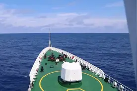 两个方向将变乱，一架飞机抵北京，中俄或谈两件事，美国在观察图片