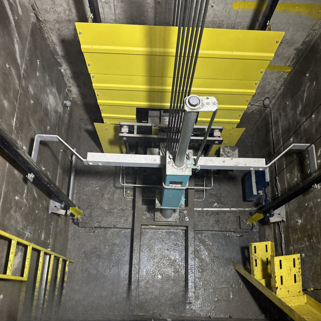 曹德旺预言成真了？我国二三十层的电梯房	，或将面临同一个结局？