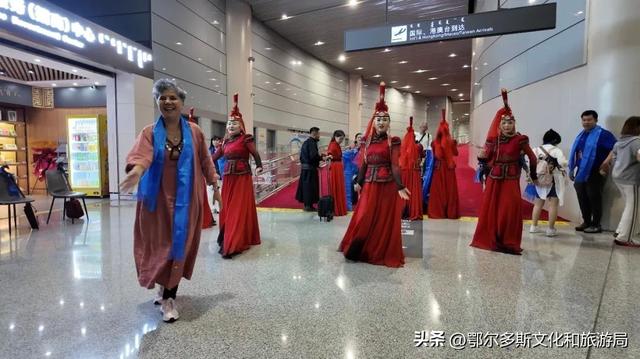 鄂尔多斯迎来2025年泰国包机游首发团