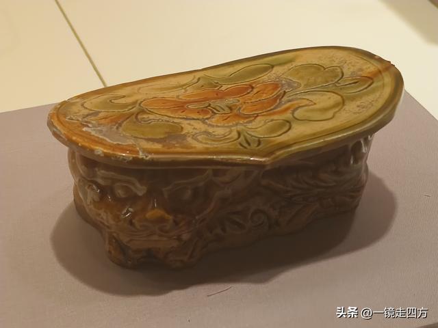 在辽宁省博物馆新馆的一楼特展区，能集中看到不少这里的镇馆之宝