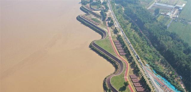 1952年毛主席巡视黄河和河南，回京后拍板：河南省会可以迁往郑州