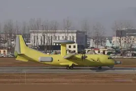 美知名媒体点评中国空警700：装双波段雷达，中美差距进一步拉大图片