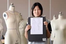 17岁的中专女生姜萍“火了”！姜萍老师数学竞赛全球125名图片