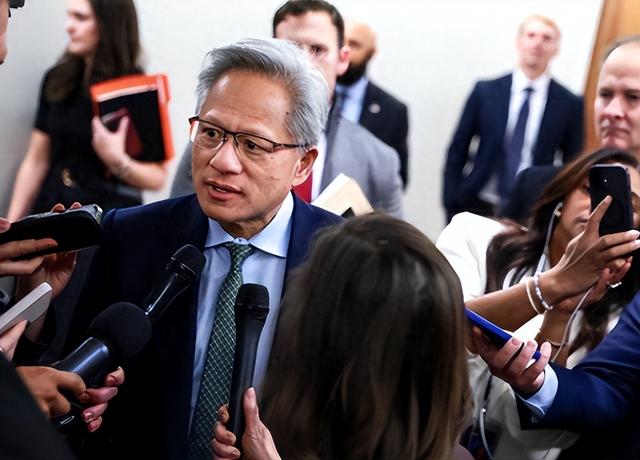 42票赞成、2票反对，美方将禁止对华出口H200芯片，中方先发制人