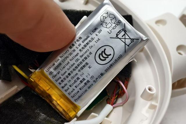 头戴式耳机翻车记，拆解完直接报废！漫步者W820NB用料真…