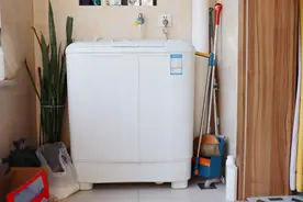 使用一周后，我终于理解了“双缸洗衣机”被淘汰的原因，太真实了图片