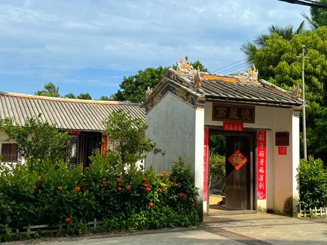 晃悠骑行+佛系赶海，在文昌这个小渔村按下0.5倍速