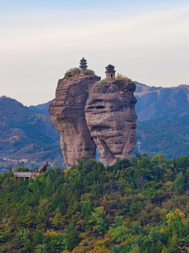 世界上只有中国河北省承德市才有的全球“独一无二的10大奇景”