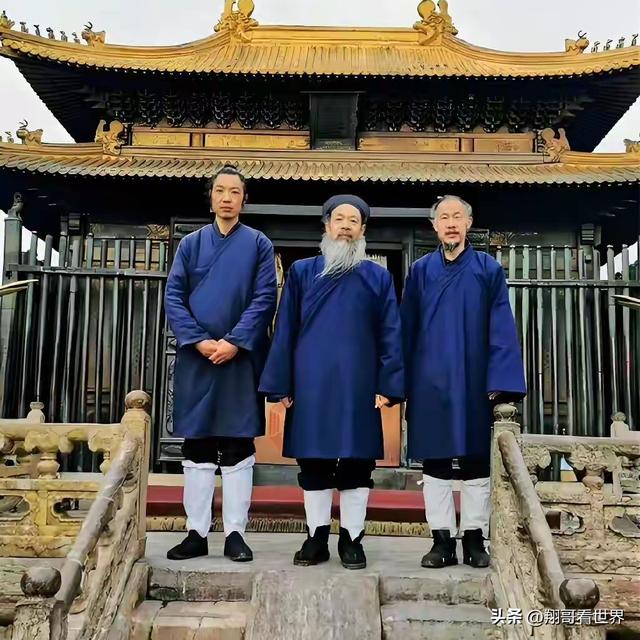 天大的讽刺！释永信正式批捕后，才知道武当山李光富有多令人钦佩 第7张