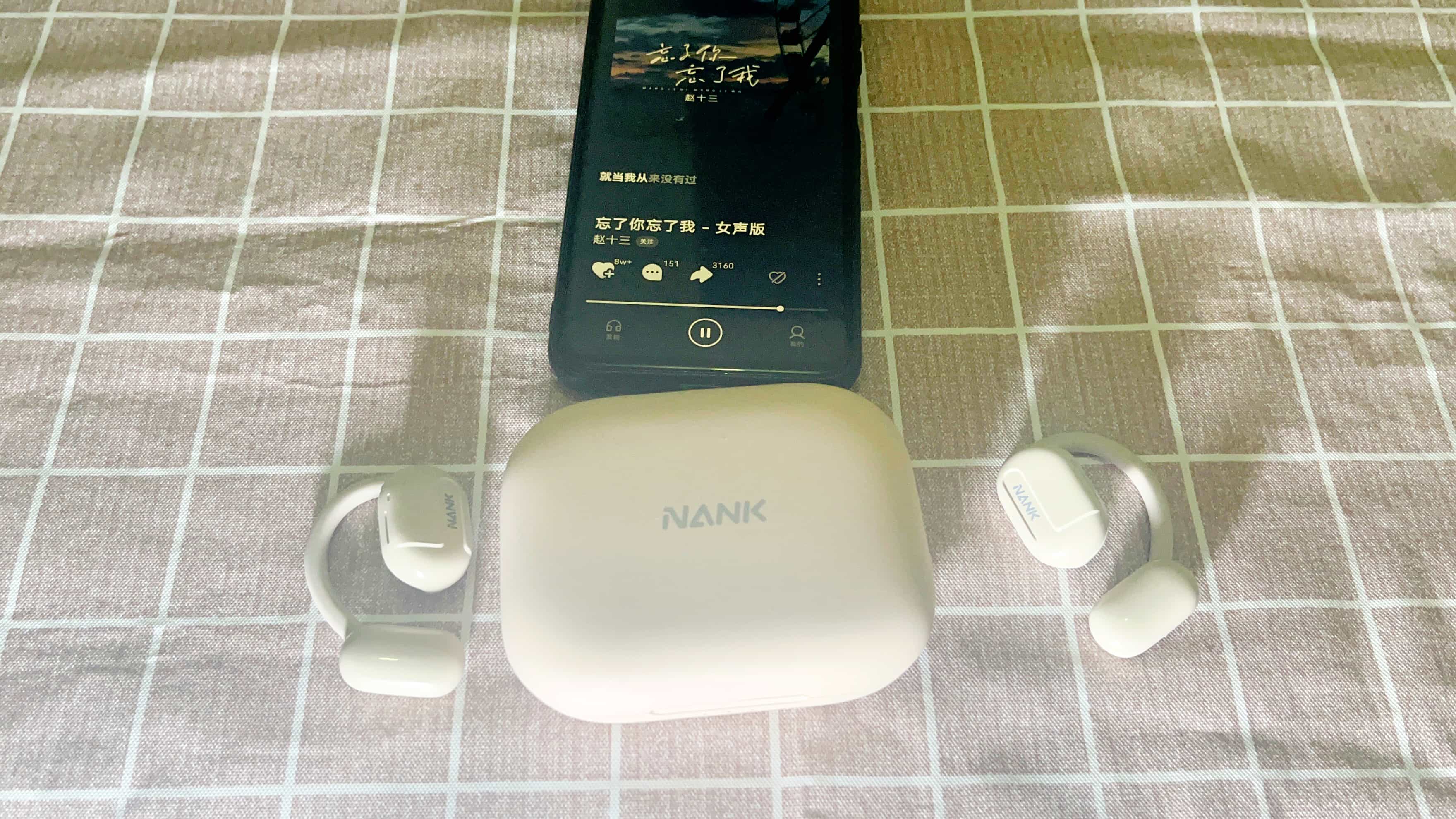 南卡OE CC零压感真无线耳机：音乐的新选择，时尚的新宠