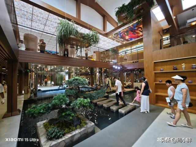 万岁山武侠城开放文创集市新场景，推出新门票产品（含文创礼包）
