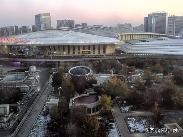 2025环南疆沙漠铁路背包自由行日记(1)——从乌鲁木齐到若羌