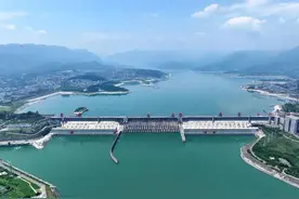 三峡大坝已使用19年，寿命还有多久？2500亿元的投资收回来了吗？图片