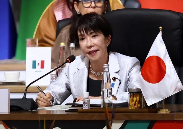 中韩已谈妥，李在明通知全球	，高市终于改口，不再奢求与中方见面