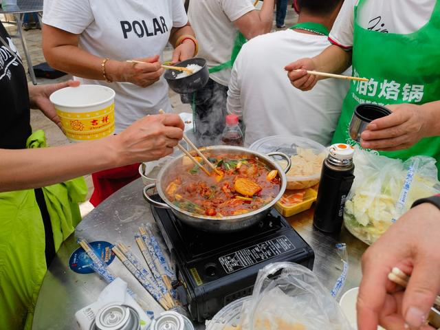 秋日凉都迎客至 帐篷美食引潮来 | 六盘水“加多宝·烙享凉都·帐篷季”首站活动盛大开启