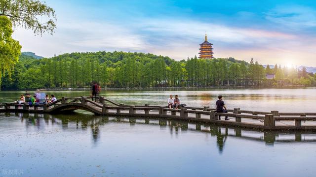 中老年旅行首选！这10个地方，节奏慢不爬山，美食清淡，还能养生