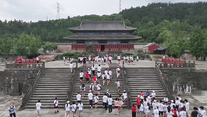 海外校友子女“湖北寻访之旅”夏令营在十堰结营