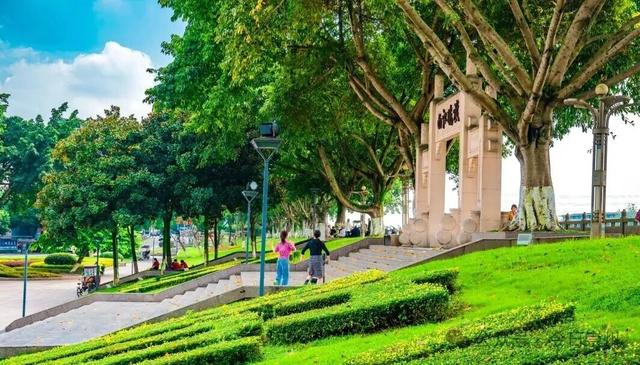 到这里，你就知道崇州曾经有多繁华！