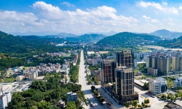 广东人口最少的地级市，常住人口不足240万，还不到东莞的14